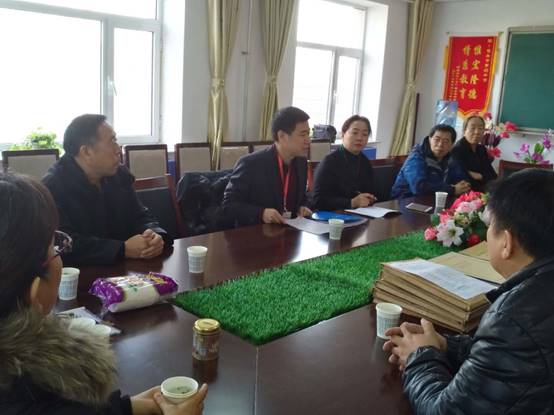 说明: C:\Users\asus\Desktop\审核评估--专项报道\实习基地走访-5.jpg