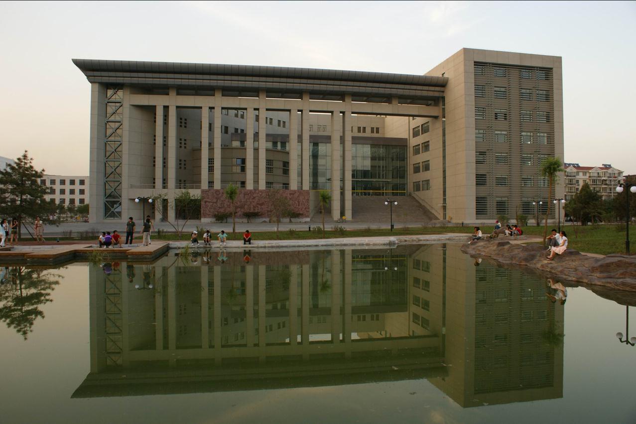 图书馆-包头师范学院历史文化学院